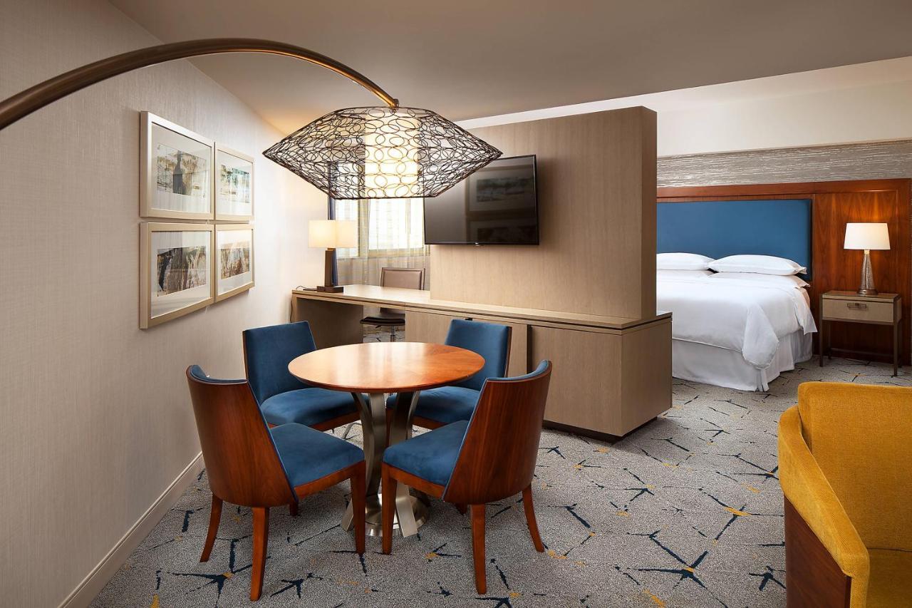 Sheraton Gateway Angeles 4* Los Angeles